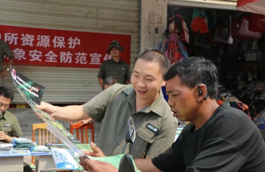 “一起走给大象盖食堂项目”顺利完成